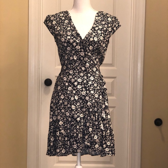 J. Crew Dresses & Skirts - J. Crew ruffled wrap dress. Navy/white floral